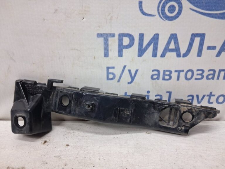 Кронштейн бампера передний правый Kia Ceed 2006-2012  (Арт. 78867)