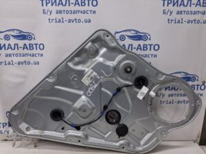 Стеклоподъемник задний левый (ручной) Kia Ceed 2006-2012 834711H000 (Арт. 78950)