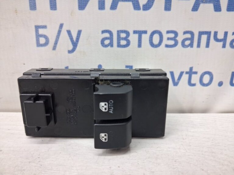 Блок управления стеклоподъемниками Kia Ceed 2006-2012 935701H020 (Арт. 79002)