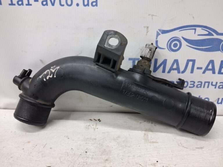 Патрубок интеркулера Toyota Avensis 2002-2010 173620R011 (Арт. 78541)