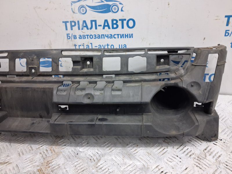 Решетка бампера центральная Ford Kuga 2011-2019 1870314 (Арт. 79157) Решетка бампера центральная Ford Kuga 2011-2019 1870314 (Арт. 79157)