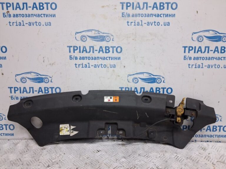 Накладка передней панели Ford Kuga 2011-2019  (Арт. 79194)