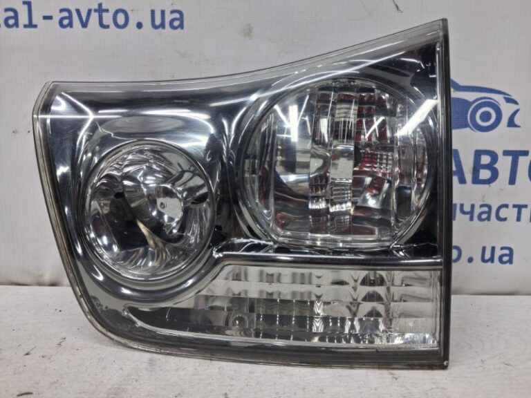 Фонарь задний внутренний правый Lexus RX 350 2003-2009 8158148050 (Арт. 79237)