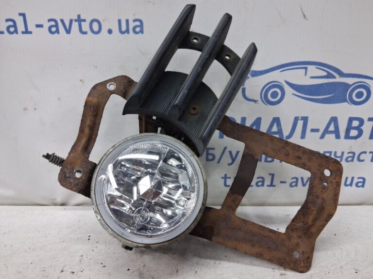 Фара противотуманная правая Mitsubishi Pajero Sport 1996-20008 MR496370 (Арт. 79255)