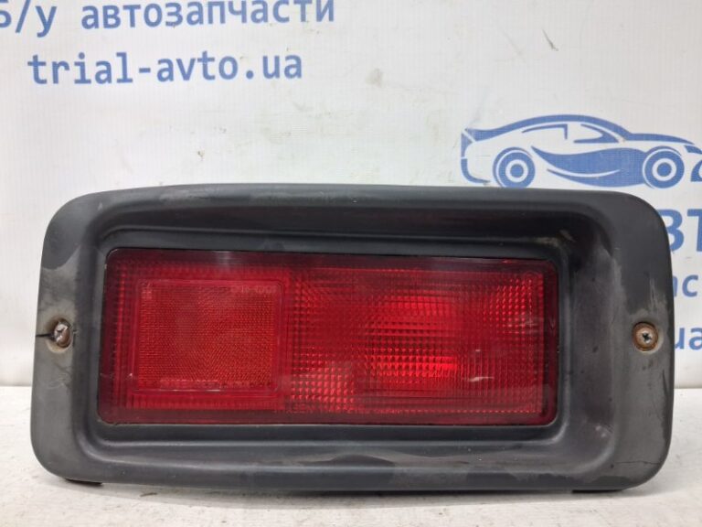 Катафот левый Mitsubishi Pajero Sport 1996-20008 MR465017 (Арт. 79257)