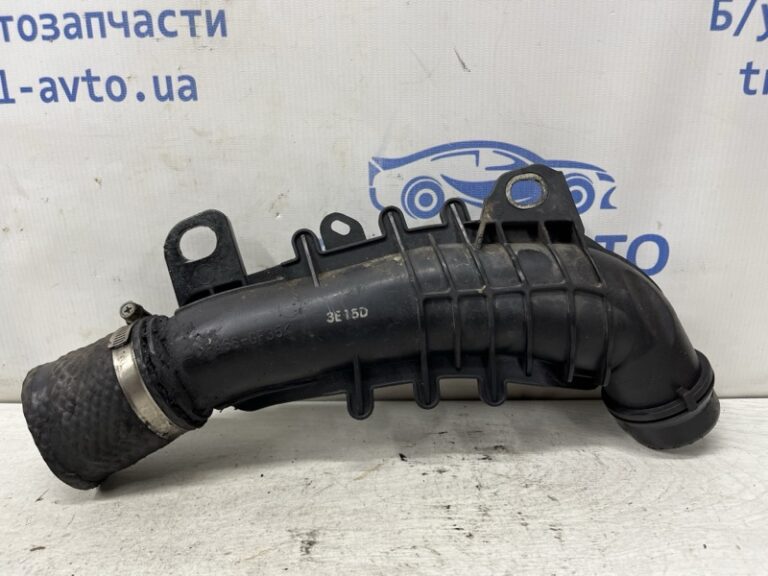 Патрубок интеркулера Mazda CX 5 2011-2017 SHY11324X (Арт. 79316)