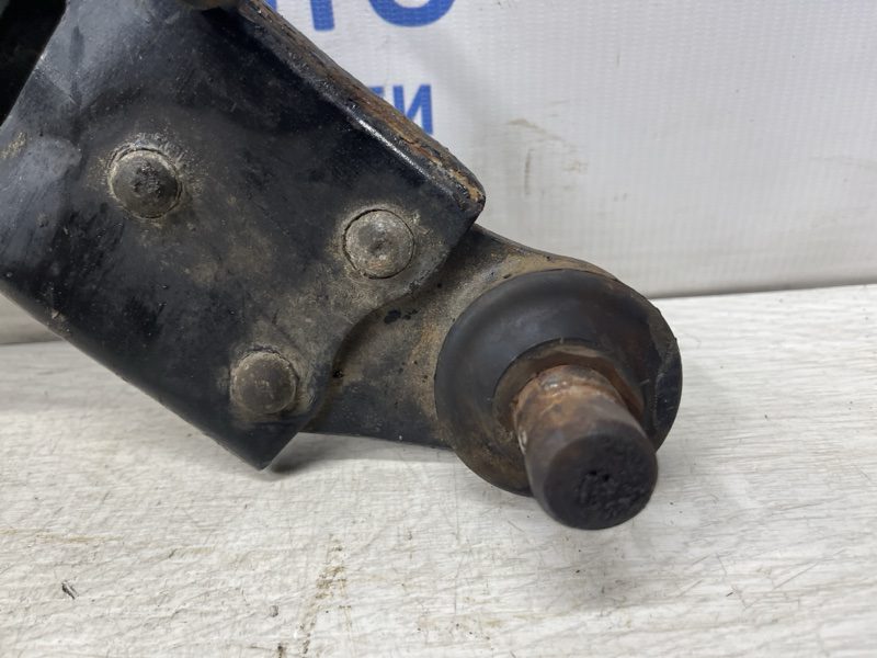 Рычаг передний нижний правый Ford Kuga 2011-2019 CV613A423AAC (Арт. 79364) Рычаг передний нижний правый Ford Kuga 2011-2019 CV613A423AAC (Арт. 79364)