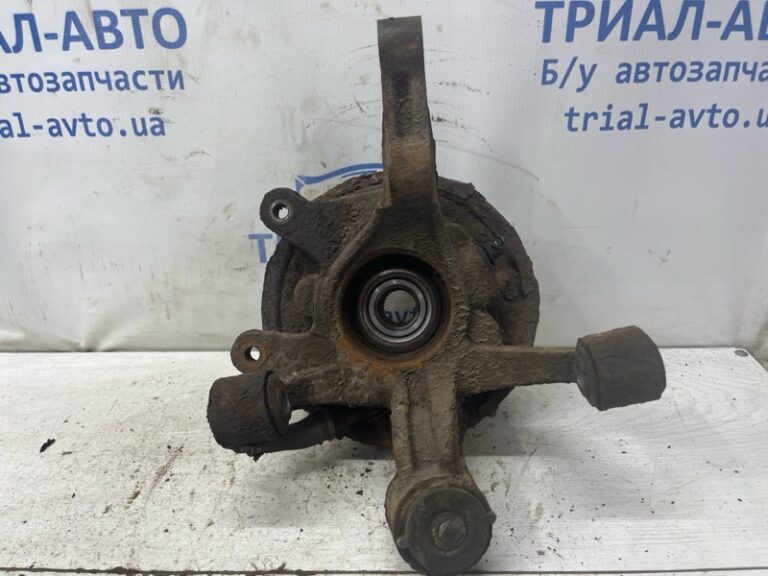 Цапфа задняя правая со ступицей Hyundai Tucson 2004-2009 527602E500 (Арт. 79485)