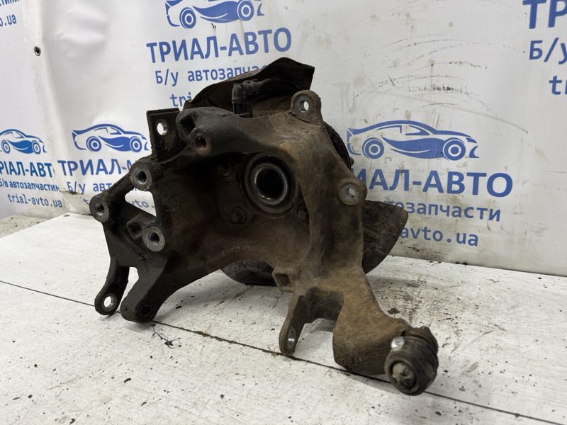 Цапфа задняя правая со ступицей Ford Kuga 2011-2019 2071957 (Арт. 79488) Цапфа задняя правая со ступицей Ford Kuga 2011-2019 2071957 (Арт. 79488)