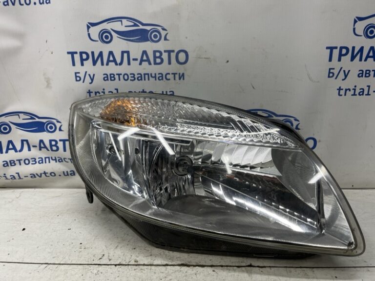 Фара правая Skoda Fabia 2007-2014  (Арт. 79584)