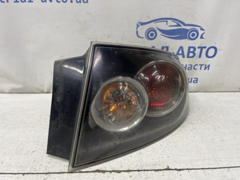 Фонарь задний внешний правый Mazda 3 2003-2009  (Арт. 79611)