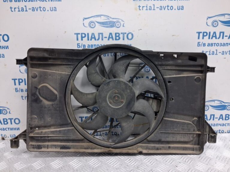Диффузор с вентилятором радиатора Mazda 3 2003-2009 Z601-15-025G (Арт. 79667)