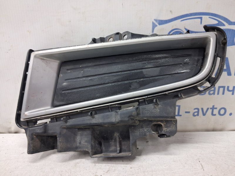 Решетка переднего бампера левая Mazda 3 2003-2009 (Арт. 79684) Решетка переднего бампера левая Mazda 3 2003-2009 (Арт. 79684)