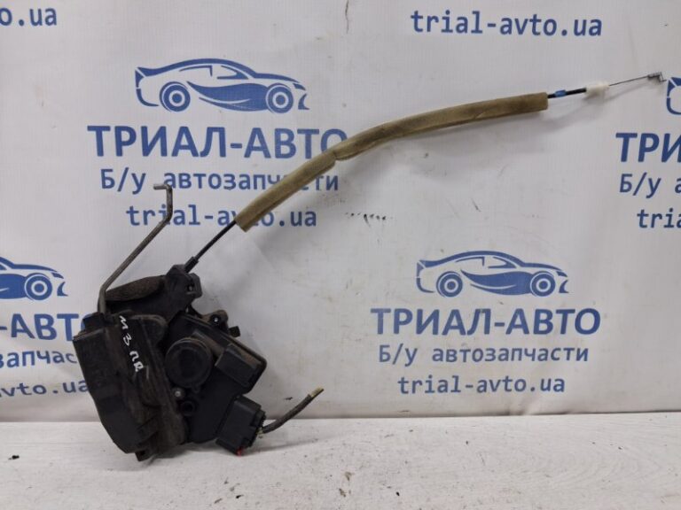 Замок двери передний правый Mazda 3 2003-2009  (Арт. 79703)