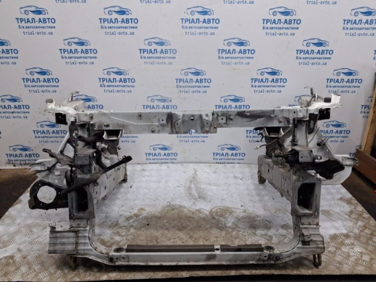Панель передняя Mitsubishi Outlander 2012-2021 5256B735 (Арт. 79846)