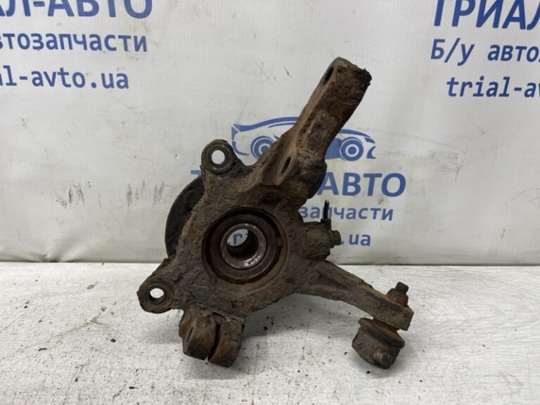 Кулак поворотный правый со ступицей Mitsubishi Outlander 2007-2012 3870A008 (Арт. 80029)