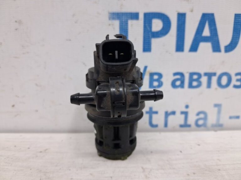 Насос омывателя фар Mazda 3 2003-2009 G22C-67-482 (Арт. 80104)
