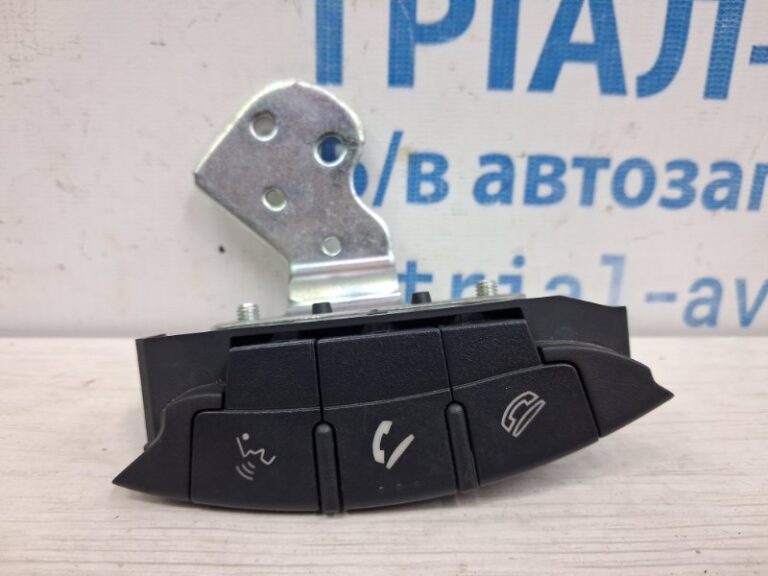Кнопки руля Mitsubishi ASX 2010- 8750A021 (Арт. 80138)