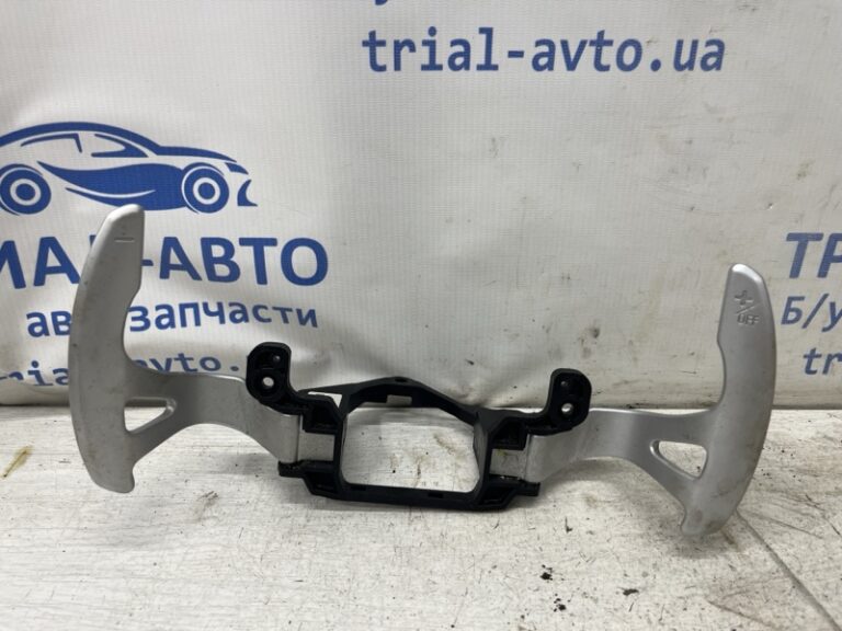 Кнопка руля Mitsubishi Outlander 2012-2021 2401A008 (Арт. 80182)