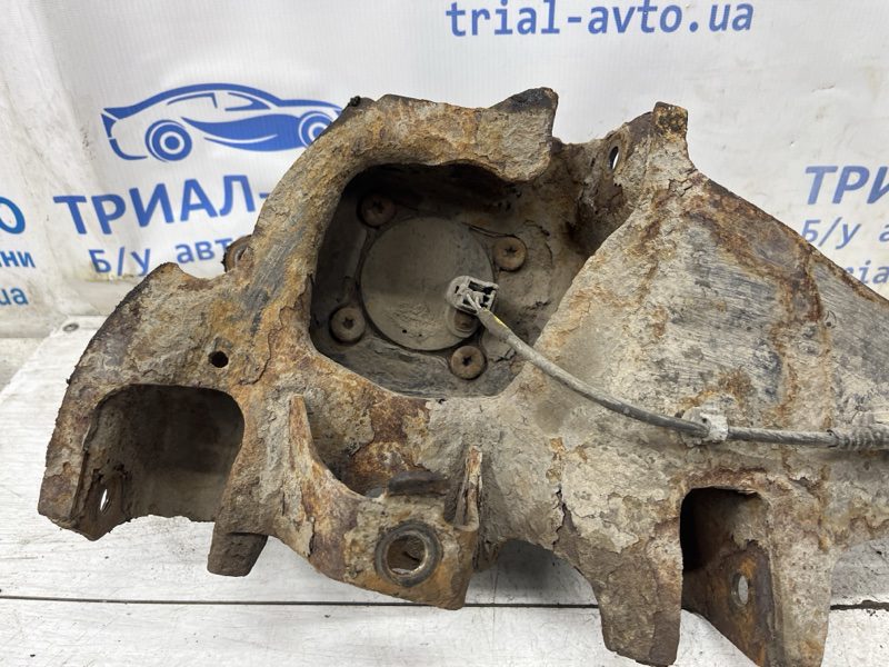 Рычаг задней подвески продольный левый Mazda 3 2003-2009 BP4K-28-250J (Арт. 80201) Рычаг задней подвески продольный левый Mazda 3 2003-2009 BP4K-28-250J (Арт. 80201)