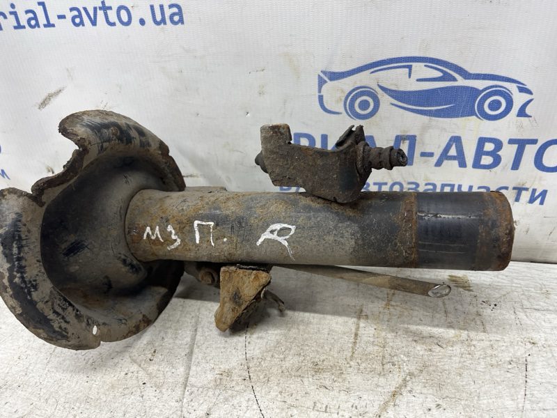 Амортизатор передний правый Mazda 3 2003-2009 BR5S-34-700A (Арт. 80206) Амортизатор передний правый Mazda 3 2003-2009 BR5S-34-700A (Арт. 80206)