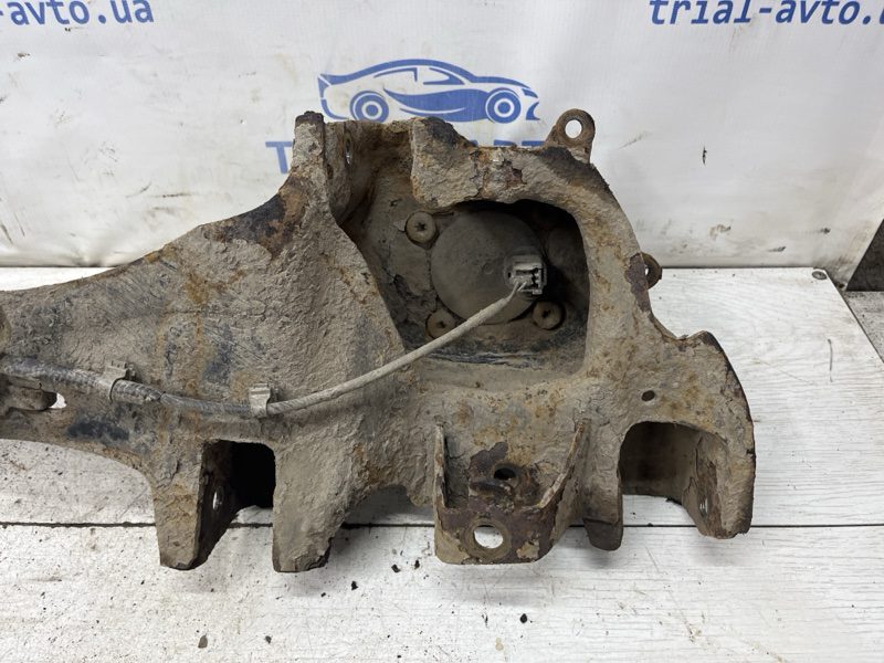 Рычаг задней подвески продольный правый Mazda 3 2003-2009 BP4K-28-200J (Арт. 80208) Рычаг задней подвески продольный правый Mazda 3 2003-2009 BP4K-28-200J (Арт. 80208)