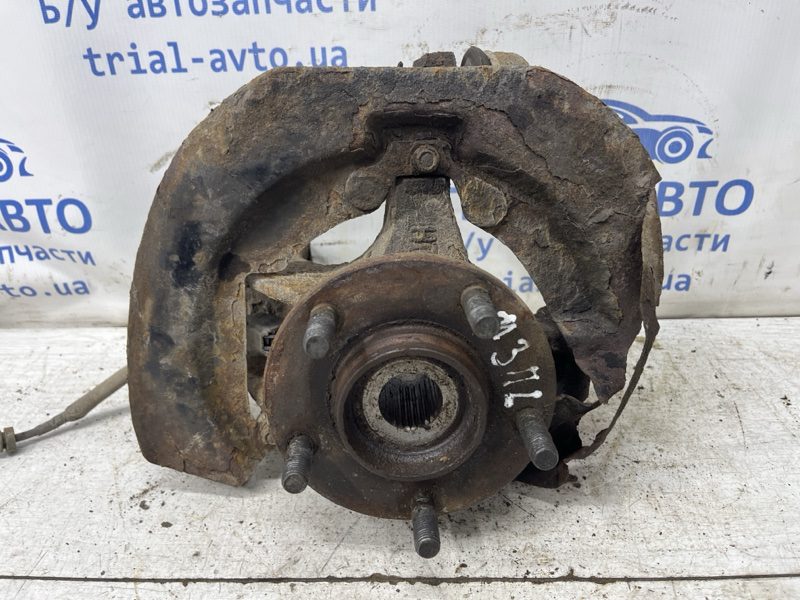 Кулак поворотный левый со ступицей Mazda 3 2003-2009 BR5S-33-031 (Арт. 80215) Кулак поворотный левый со ступицей Mazda 3 2003-2009 BR5S-33-031 (Арт. 80215)
