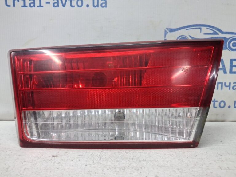 Фонарь задний внутренний правый Hyundai Sonata 2004-2010 924043K020 (Арт. 80392)