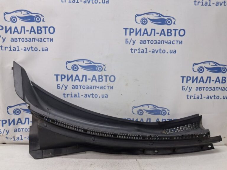 Дефлектор дворников Mitsubishi Outlander 2007-2012 7405A114 (Арт. 80419)