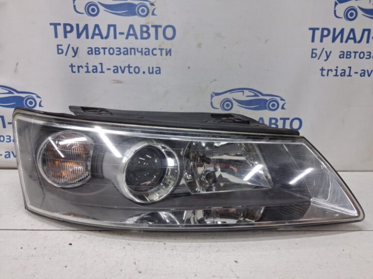 Фара правая Hyundai Sonata 2004-2010 921023K020 (Арт. 80458)
