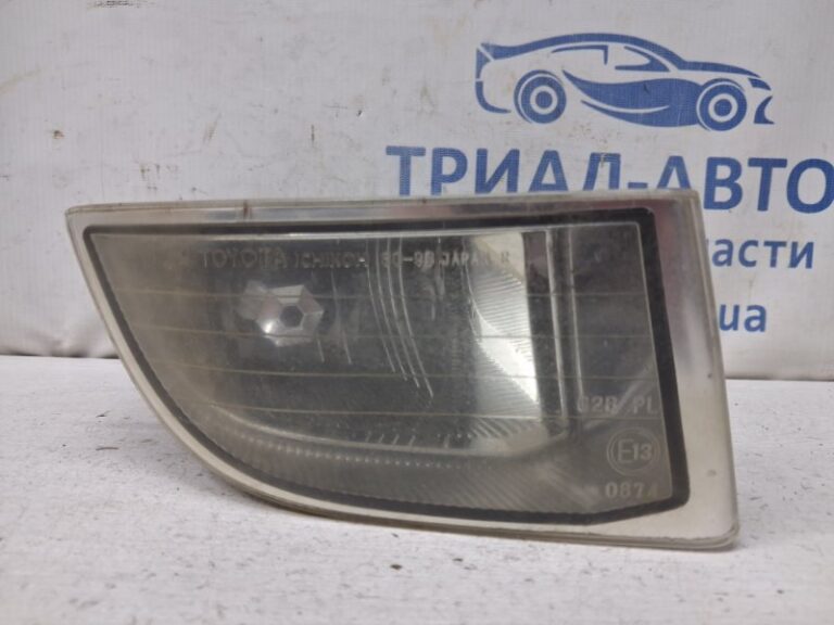 Фара противотуманная правая Toyota Prado 2002-2009 8121160150 (Арт. 80643)