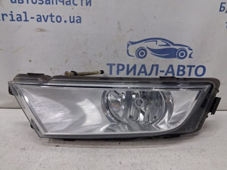 Фара противотуманная левая Skoda Octavia 2013-2020 5E0941699D (Арт. 80656)