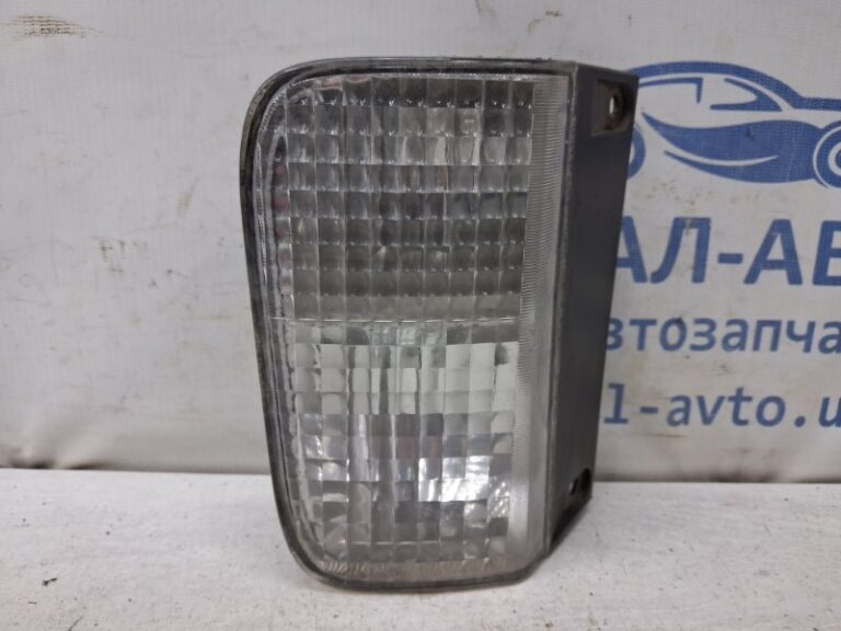 Катафот левый Renault Trafic 2001-2014 7701479309 (Арт. 80660)
