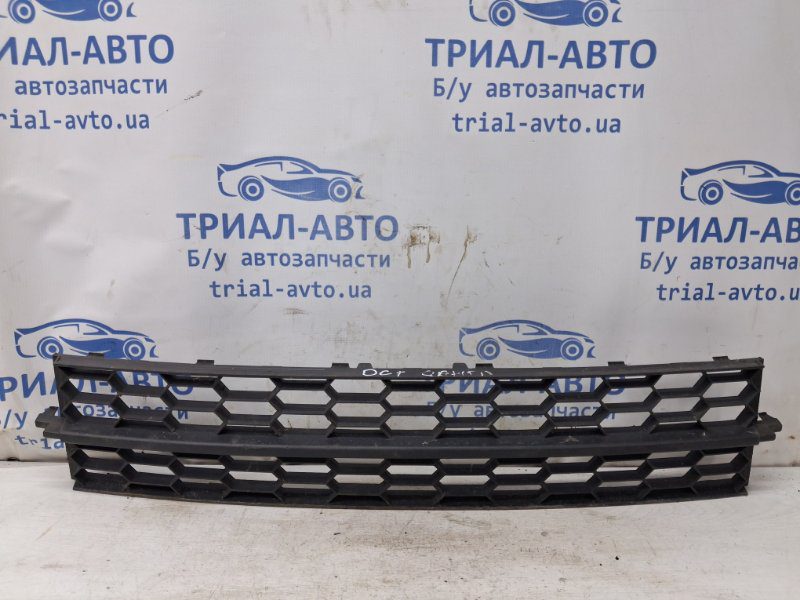 Решетка бампера центральная Skoda Octavia 2013-2020 5E0853677 (Арт. 80687) Решетка бампера центральная Skoda Octavia 2013-2020 5E0853677 (Арт. 80687)