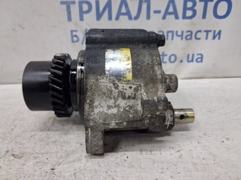 Насос вакуумный Toyota Prado 2002-2009 29300-67020 (Арт. 80897)