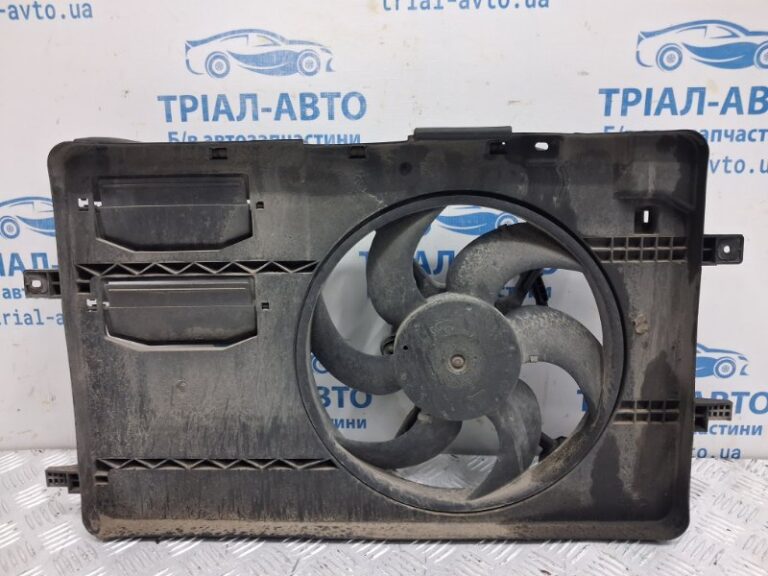 Диффузор с вентилятором радиатора Mitsubishi Colt 2002-2012 1355A010 (Арт. 80930)