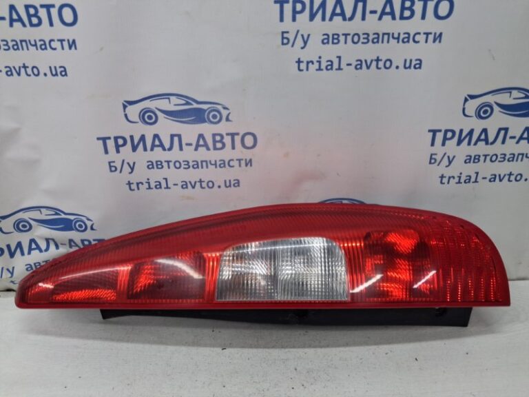 Фонарь задний внешний правый Mitsubishi Colt 2002-2012 MN186270 (Арт. 80942)