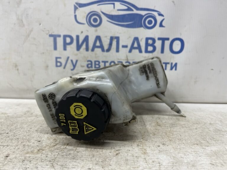 Бачок главного тормозного цилиндра Skoda Octavia 2013-2020 5Q2611301 (Арт. 81021)