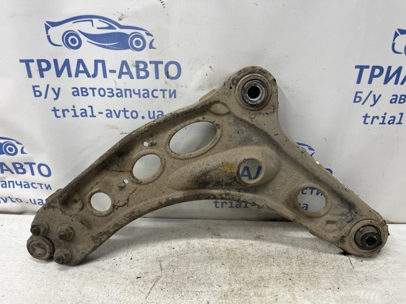 Рычаг передний нижний правый Renault Trafic 2001-2014 545049296R (Арт. 81028) Рычаг передний нижний правый Renault Trafic 2001-2014 545049296R (Арт. 81028)