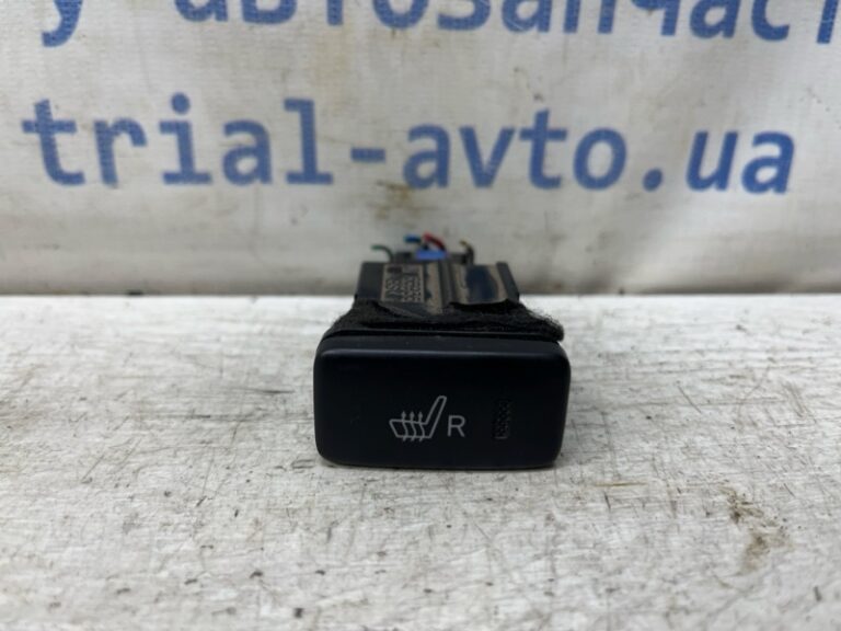 Кнопка подогрева Toyota Camry 2001-2006 8475148060 (Арт. 81124)