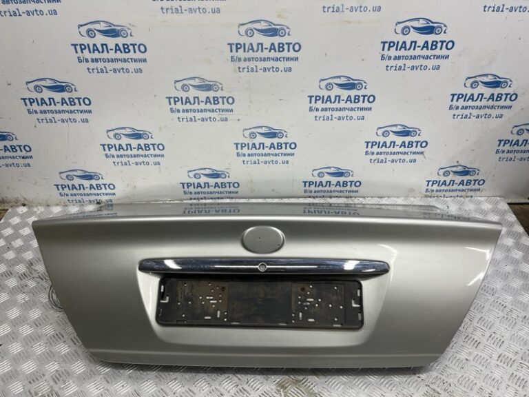 Крышка багажника Toyota Camry 2001-2006 6440133270 (Арт. 81143)
