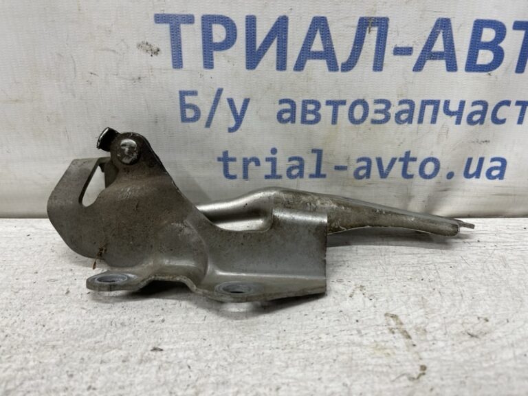 Петля капота правая Mazda 3 2003-2009 BP4K-52-410B (Арт. 81171)