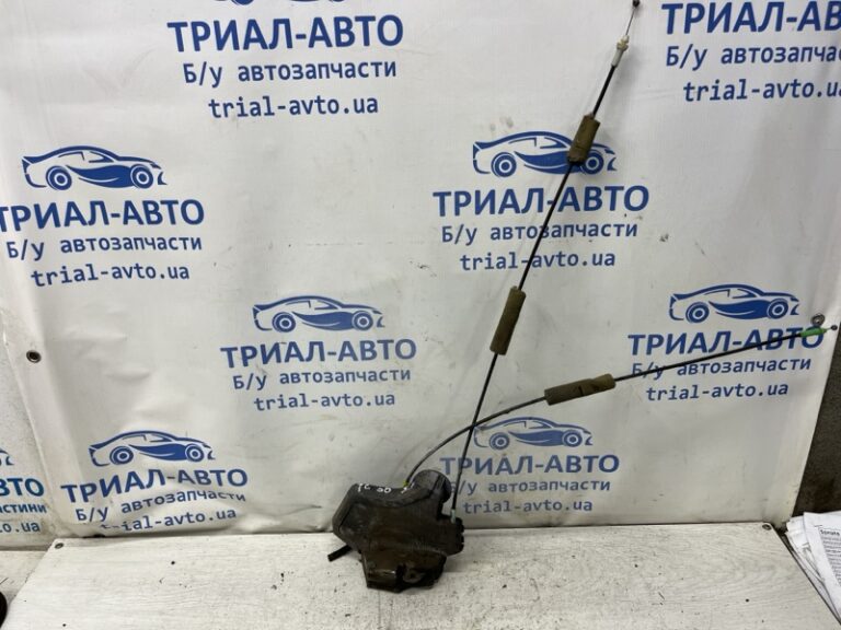 Замок двери задний правый Toyota Camry 2001-2006 69050-33071 (Арт. 81227)