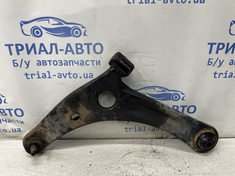Рычаг передний нижний левый Mitsubishi Colt 2002-2012 MN186217 (Арт. 81303) Рычаг передний нижний левый Mitsubishi Colt 2002-2012 MN186217 (Арт. 81303)