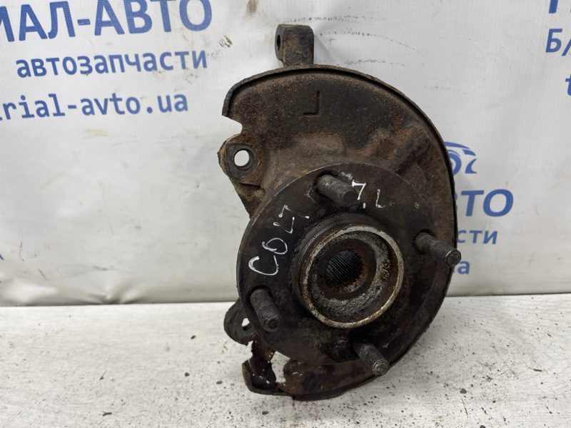 Кулак поворотный левый со ступицей Mitsubishi Colt 2002-2012 MN102067 (Арт. 81306) Кулак поворотный левый со ступицей Mitsubishi Colt 2002-2012 MN102067 (Арт. 81306)