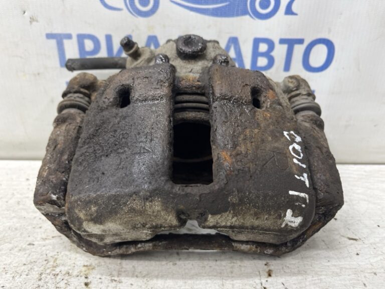 Суппорт передний правый Mitsubishi Colt 2002-2012 4605A066 (Арт. 81308)