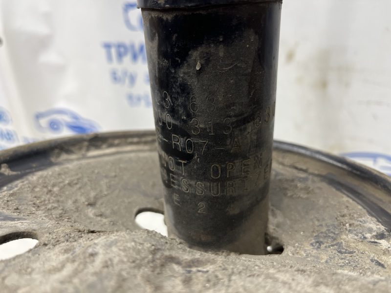 Амортизатор передний левый Toyota Camry 2001-2006 48520-39455 (Арт. 81313) Амортизатор передний левый Toyota Camry 2001-2006 48520-39455 (Арт. 81313)