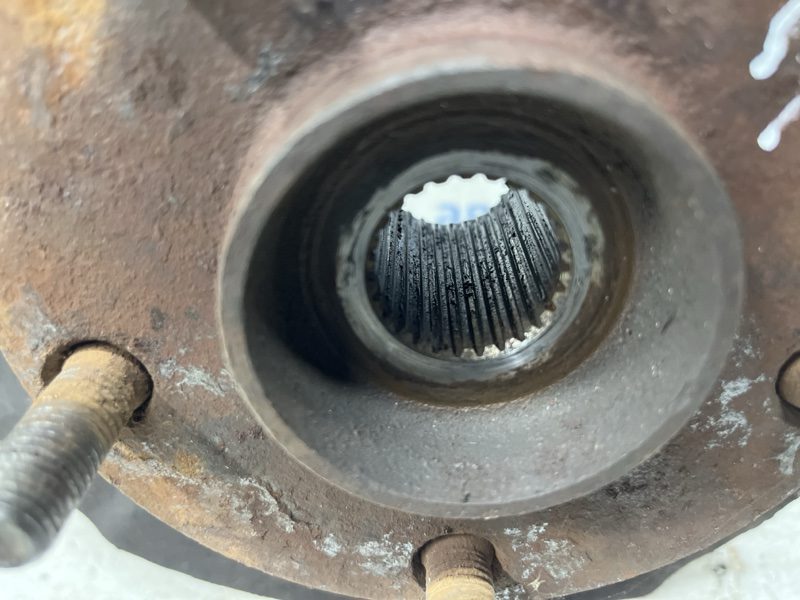Кулак поворотный правый со ступицей Toyota Camry 2001-2006 43211-39045 (Арт. 81315) Кулак поворотный правый со ступицей Toyota Camry 2001-2006 43211-39045 (Арт. 81315)
