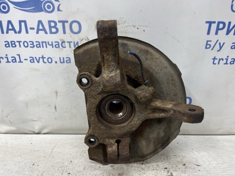 Кулак поворотный правый со ступицей Mitsubishi Outlander 2007-2012 3870A008 (Арт. 81328)