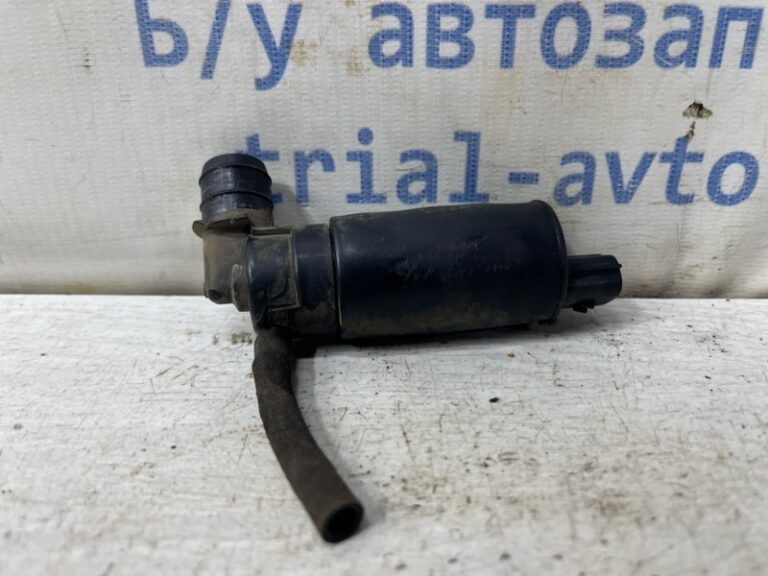 Насос омывателя стекла Toyota Avensis 2002-2010 8533005030 (Арт. 81383)